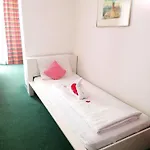 Vanda מלון 3*