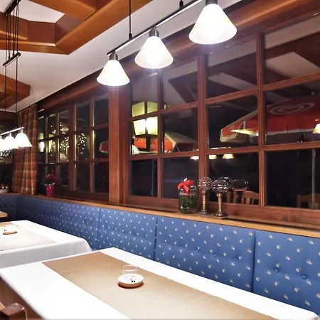 Hotel Vanda 3*
