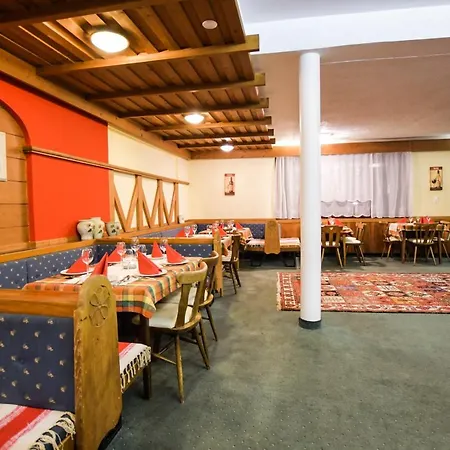 Hotel Vanda 3*